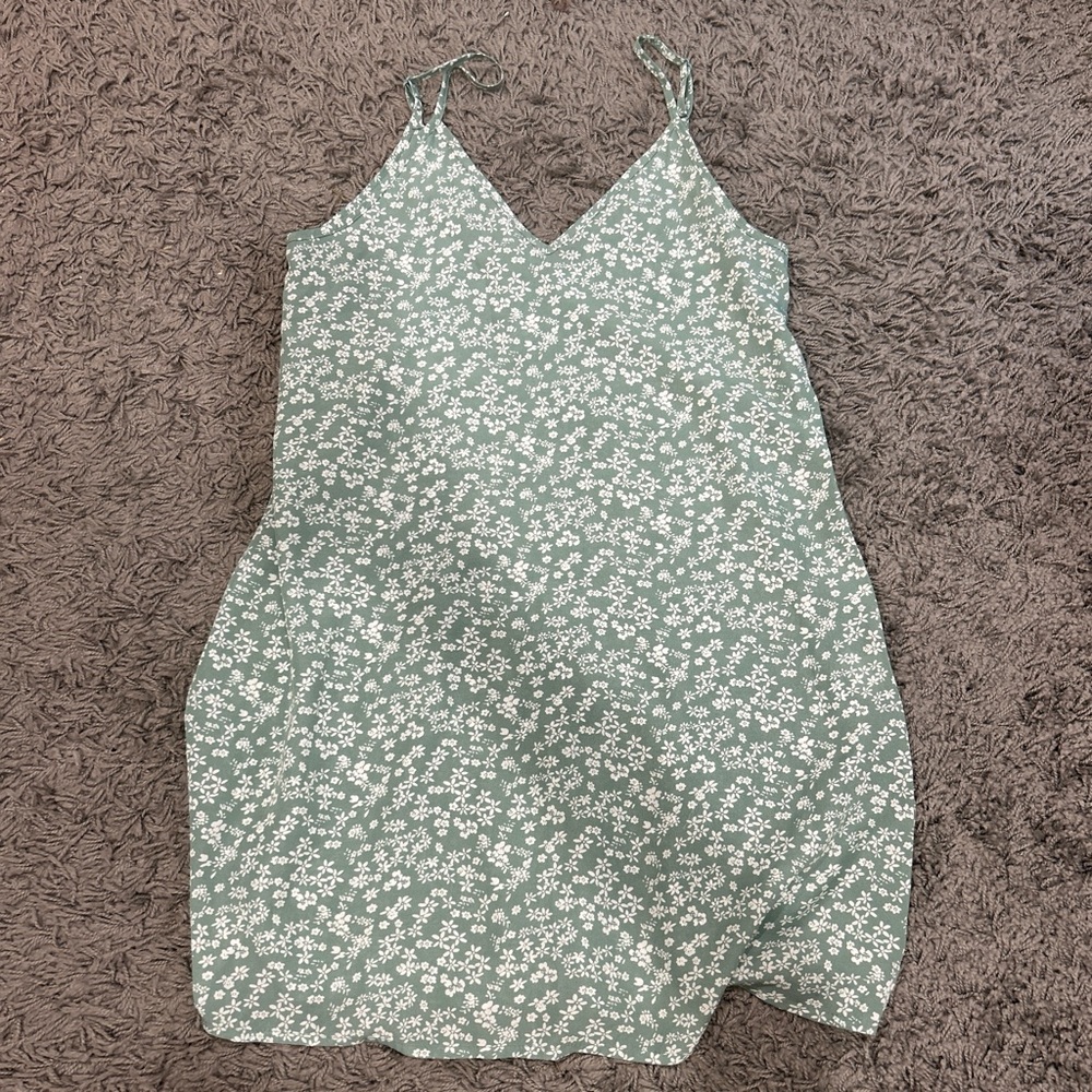 FLORAL DRESS